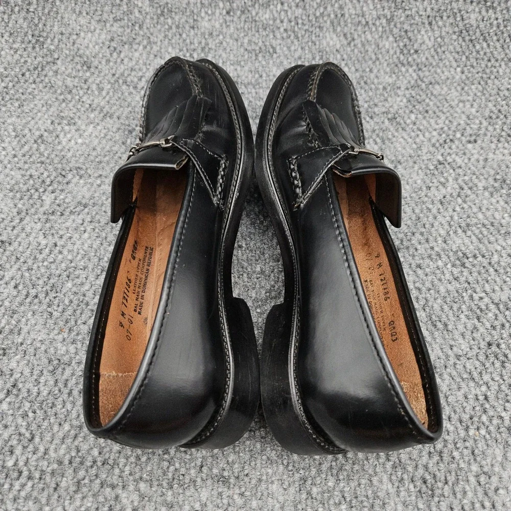 G.H. Bass Men's 9 Black Loafers Weejuns Kiltie Bit Moccasin Dress Shoes Classic